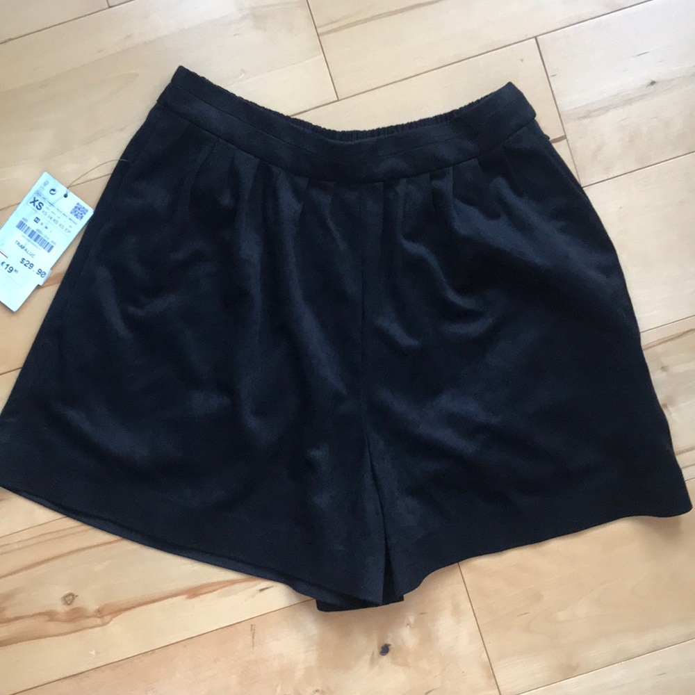 NWT Zara faux suede vegan shorts with pockets!